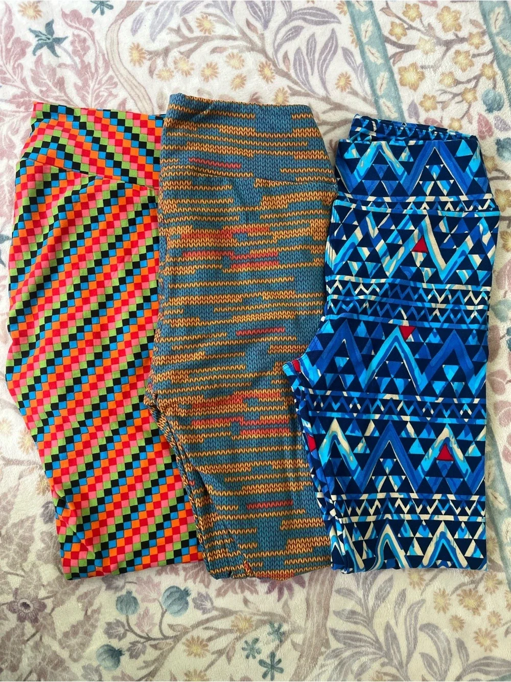 LuLaRoe Mixed Printed‎ Leggings Bundle - Blue, Coral, Gray, Multicolor, Teal
